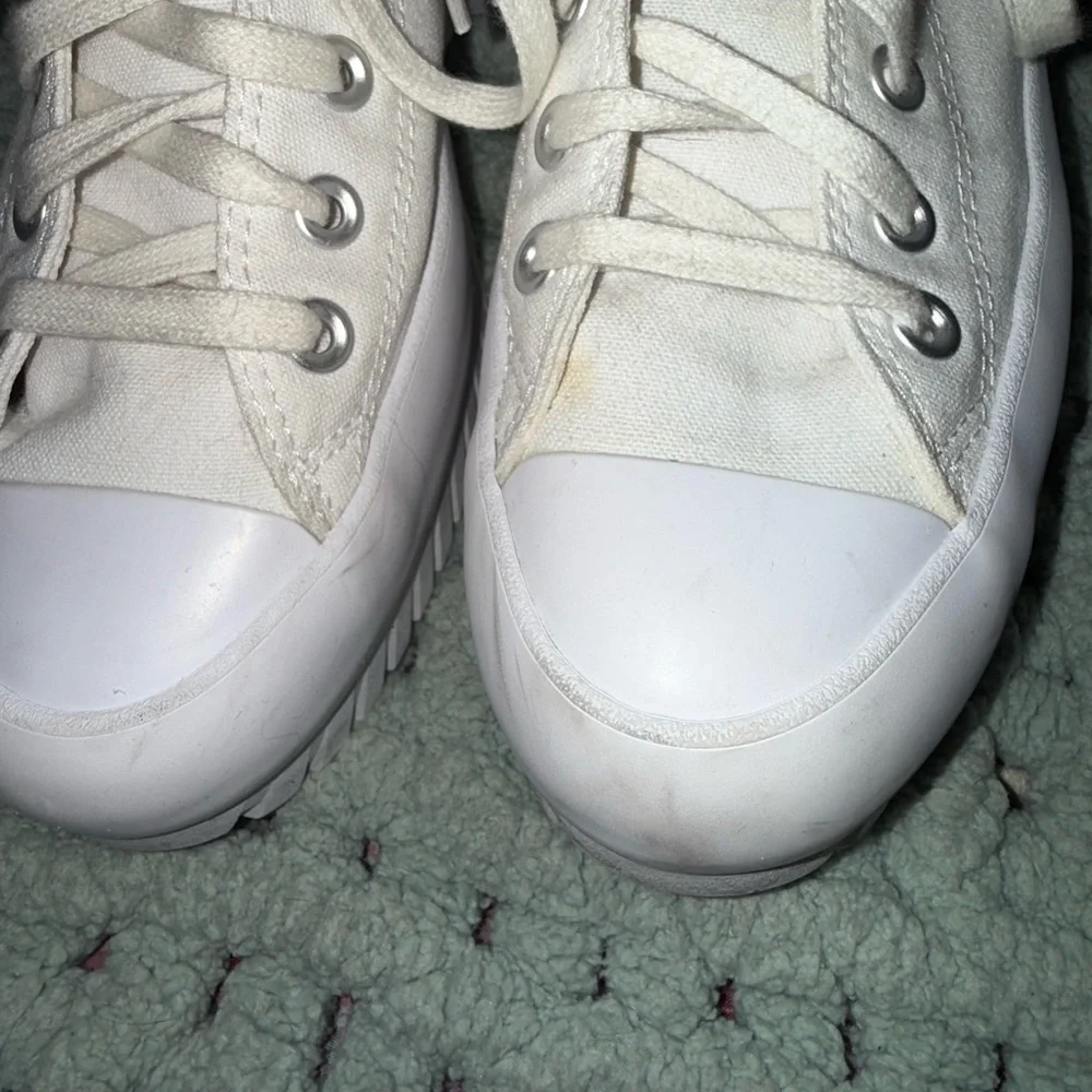 White chunky converse